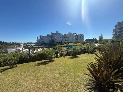 Increible Departamento en Alquiler con Jardin totalmente amoblado.