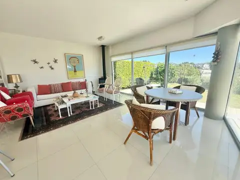 Departamento en Alquiler con 1 cocheras
