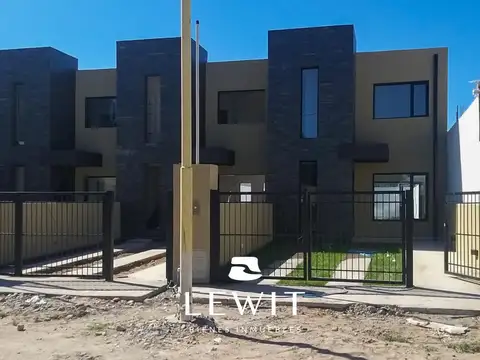 Depto Tipo Casa en Venta de 3 ambientes