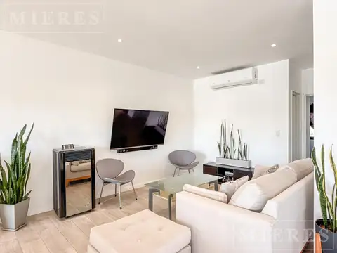Casa 7 ambientes con 4 baños