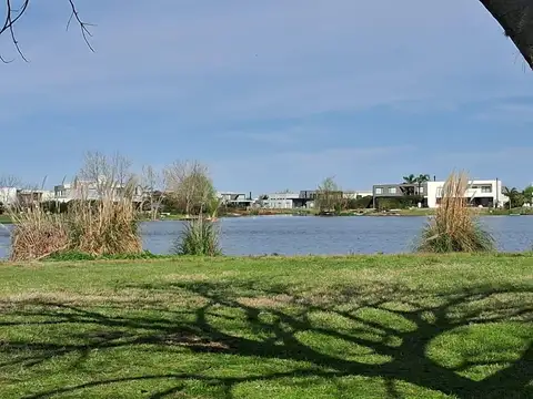 VENTA - LOTE AL AGUA - EL CANTON - PERMUTA