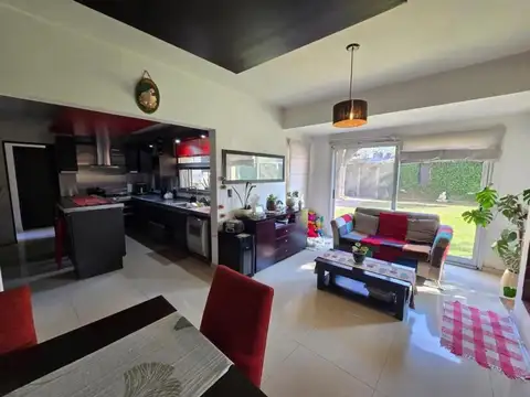 Casa en Venta en Ciudad Jardin del Palomar, USD 415.000