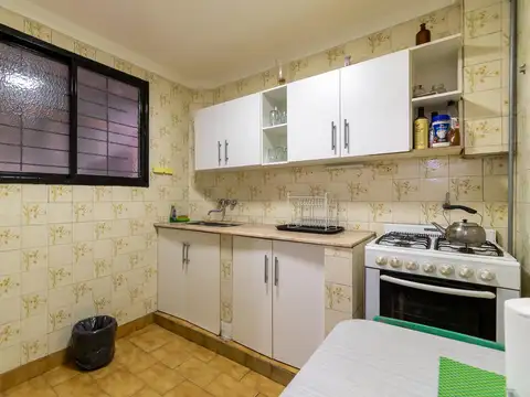 Venta PH 4 ambientes en Parque Centenario.