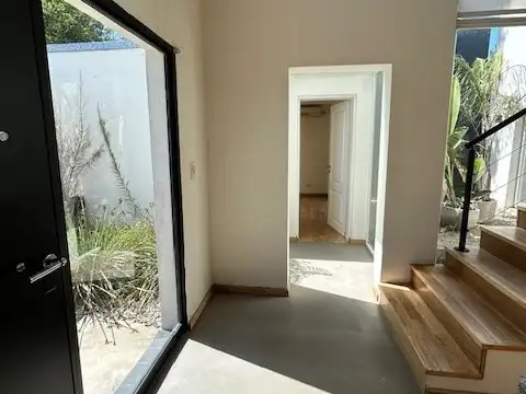 Casa 7 ambientes con 3 baños