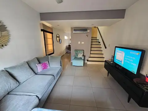 Depto Tipo Casa en Venta de 3 dormitorios