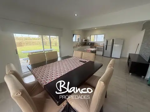 Casa en Venta con 1 cochera
