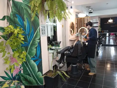 Excelente Pelqueria/Estetica para ingresar en la zona de Recoleta.