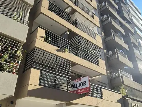 Impecable estado  Departamento 2 Amb Vestidor - Balcón Vista abierta 