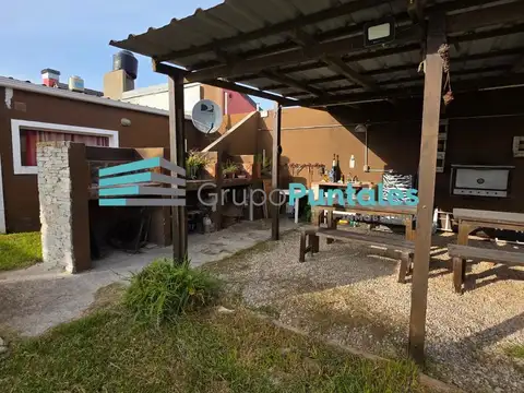 Casa 10 ambientes con 6 baños