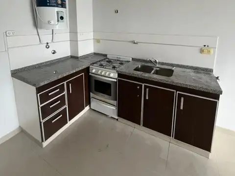 Departamento en Alquiler en Castelar, $ 499.000