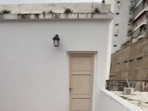 Depto Tipo Casa en Venta 70 años