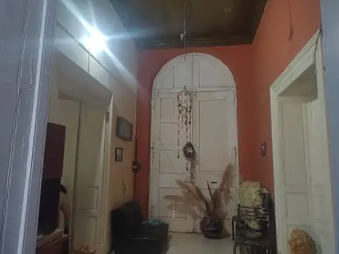 Casa 6 ambientes con 1 baño
