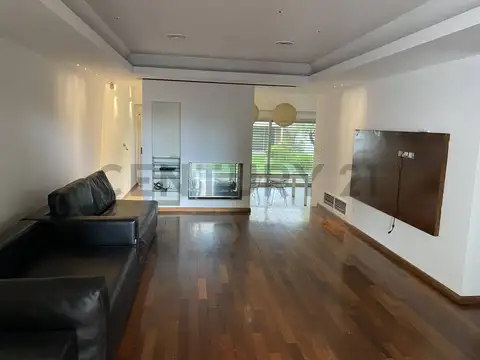 ALQUILER CASA DE CATEGORIA. 37 ENTRE 10 Y 11