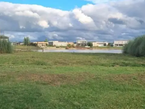 Barrio San Sebastian Lote a La Laguna Area 8 Lote 390 Oportunidad Urgente!