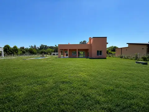 Barrio Los Pinos - barragan 100