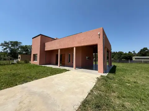 Casa En Venta - Barrio Los Pinos - Exaltacion de la Cruz