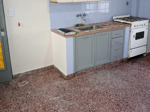 PH con Patio - MUY BUENA ZONA