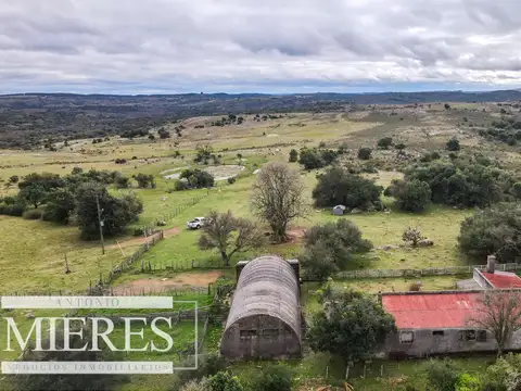 Estancia completa de 2400ha en Treinta y Tres y Cerro Largo