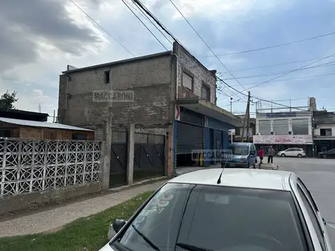 Local - Venta - Argentina, La Matanza - INTENDENTE RUSSO 3100