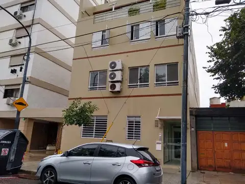 Ladines 2500, Piso 3