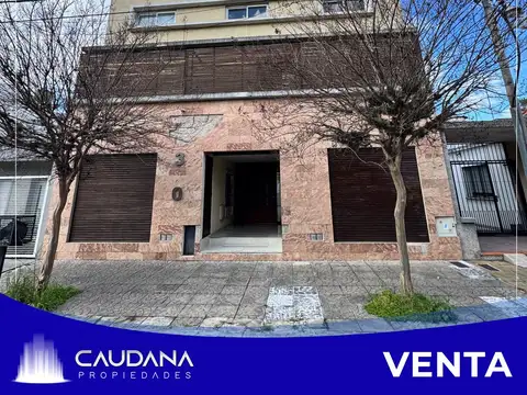 Departamento tres ambientes en venta en Ramos Mejia