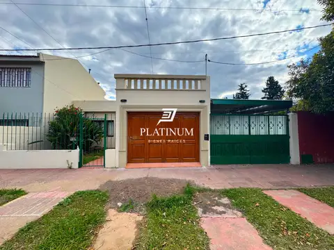 Casa en alquiler en Tres Cerritos