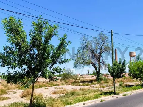 Venta de Terreno equina en el centro de Rodeo de la Cruz