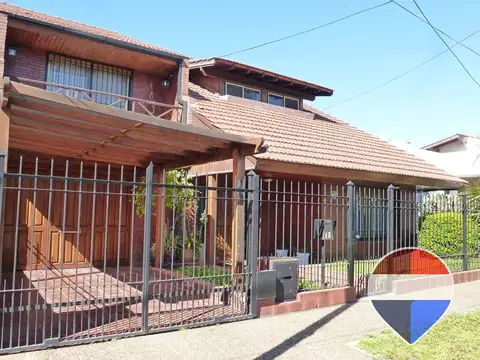 CASA Chalet 6 amb GARAGE 3 vehiculos PILETA Quinch