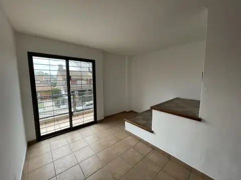 Oficina 7 ambientes con 3 baños