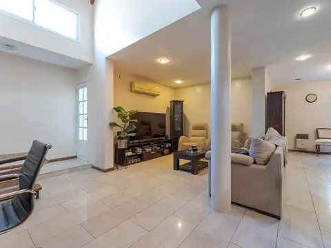 VENTA CASA INTERNA NO PH 3 DORMITORIOS