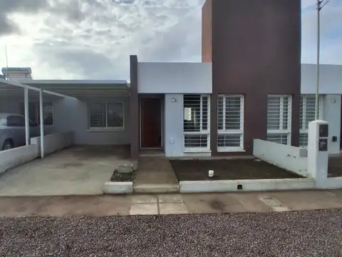 Alquiler de casa en Universitario de Horizonte 3