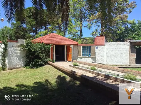 Casa en venta - 2 Dormitorios 1 Baño - Arturo Seguí