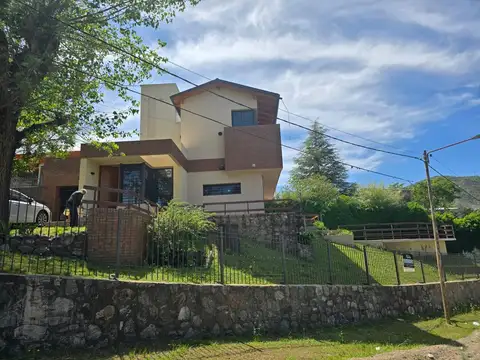 Casa En Venta Playas De Oro. Praga 3000