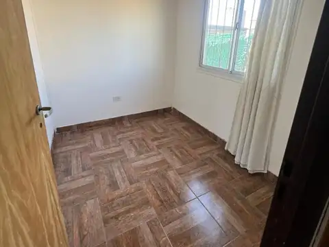 Casa en Alquiler en Alvear, $ 450.000