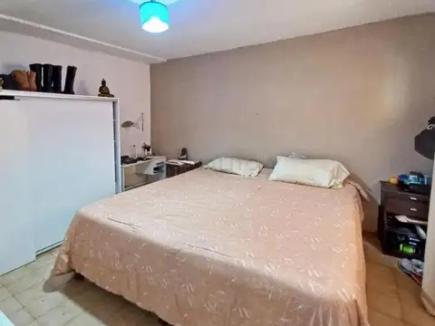 Depto Tipo Casa en Venta 60 años