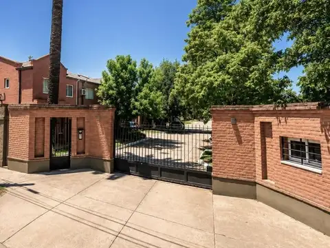 Dúplex en Venta - Lamadrid 2044, Complejo Pirámides.