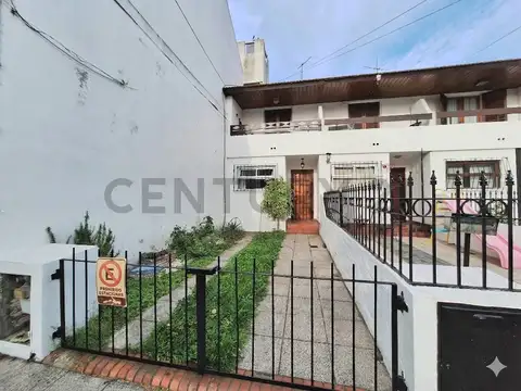 Duplex de 3 ambientes en zona Constitución
