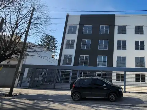 DPTO 2AMB A ESTRENAR CON TERRAZA PROPIA. ESCUCHA OFERTA.