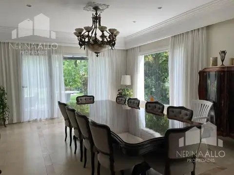 Casa 5 ambientes con 5 baños