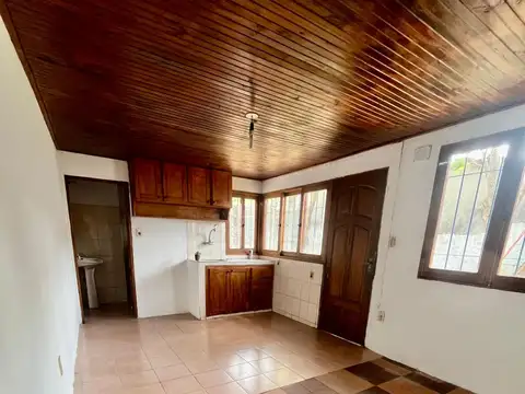 Depto Tipo Casa en Alquiler de 3 ambientes