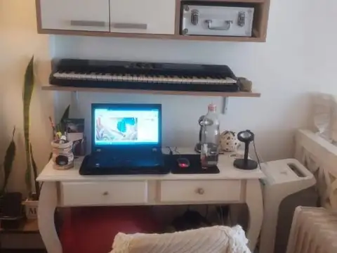 Se vende un departamento monoambiente con balcón - Parque Avellaneda