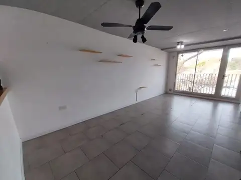 Departamento en Alquiler en Barrio España y Hospitales, $ 450.000