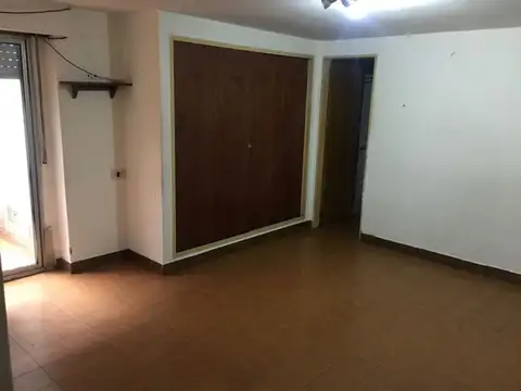 Yatay 400, Piso PB