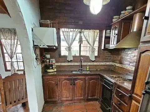 Depto Tipo Casa en Venta en Ituzaingó Sur, USD 120.000