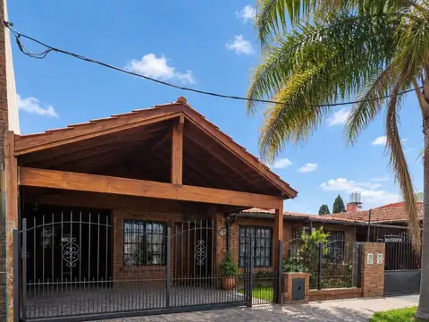 Chalet en PH en Ituzaingó Sur 4 ambientes