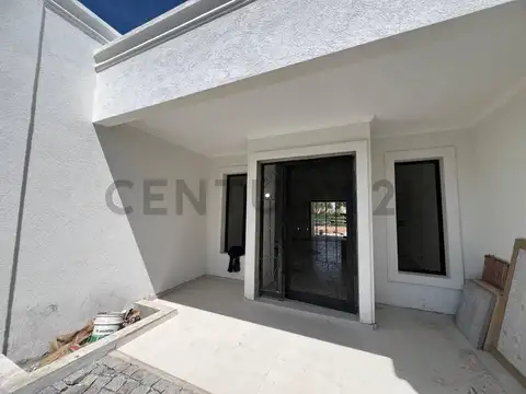 Los arenales 1100, Piso 0