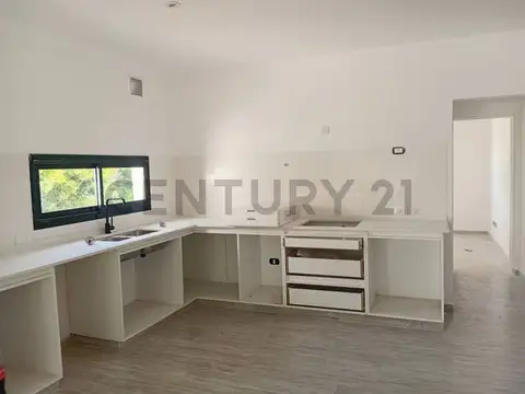 Venta de casa 5 ambientes en una planta San Matias Puertos Canton - A ESTRENAR con pileta