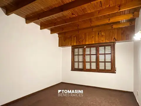 Depto Tipo Casa en Venta de 5 ambientes
