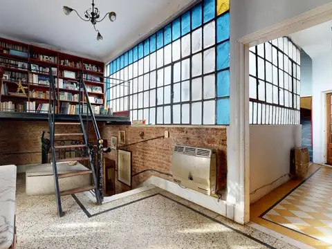 Depto Tipo Casa en Venta de 5 ambientes