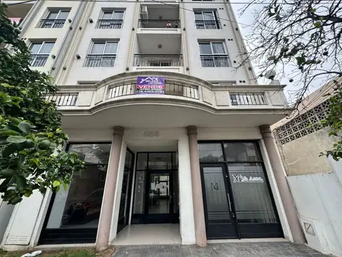 Venta de departamento 2 AMBIEntes caseros C/PILETA divisible